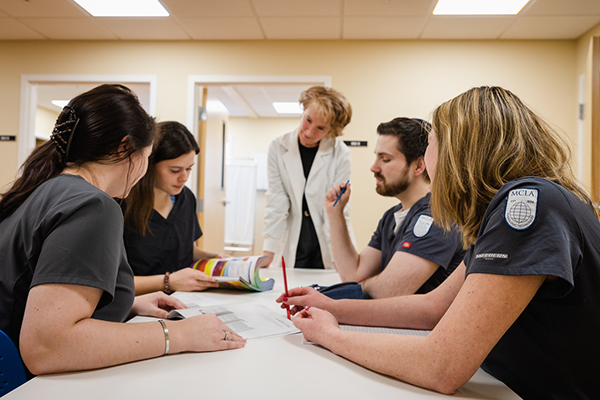 Nursing students' team exercise